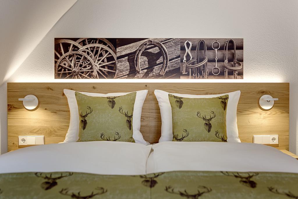 Hotel Hofgut Sternen - Wohnen In Kunst Und Kultur Breitnau Εξωτερικό φωτογραφία